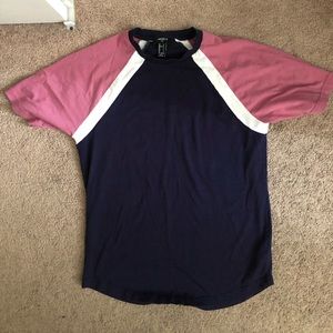 Forever 21 Men’s Multi Color Tee